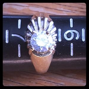 Size 6.5 10k yellow gold ring.